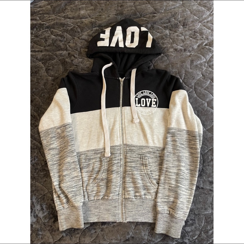Reflex sweater